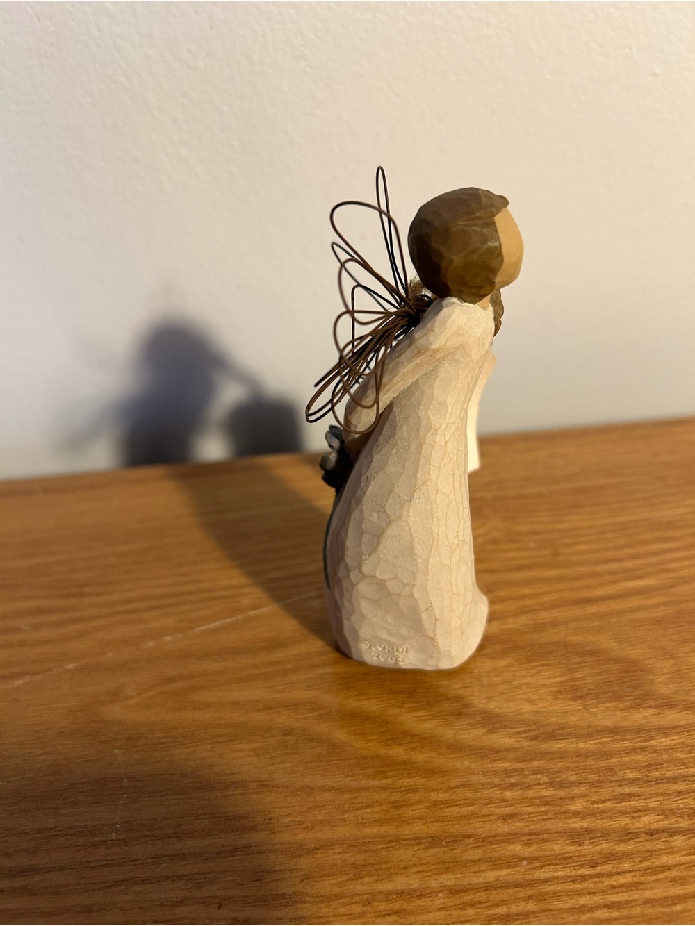 Willow Tree Angel Figurine in Cream and Brown with Wire Wings - Picture 4 of 5